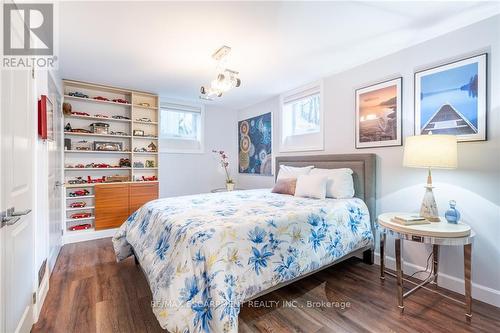 4306 Lakeshore Road, Burlington (Shoreacres), ON - Indoor Photo Showing Bedroom