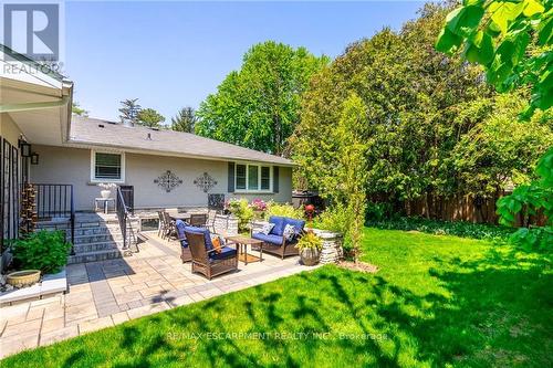 4306 Lakeshore Road, Burlington (Shoreacres), ON - Outdoor