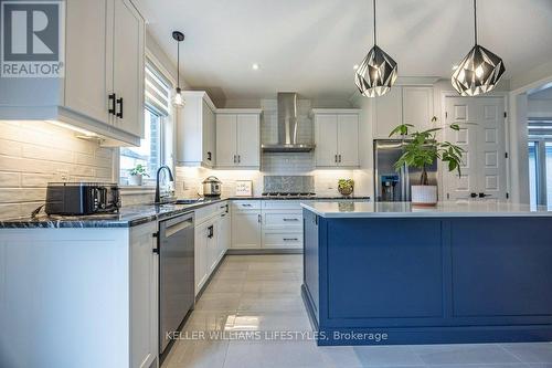 1879 Boardwalk Way, London, ON - Indoor Photo Showing Kitchen With Upgraded Kitchen