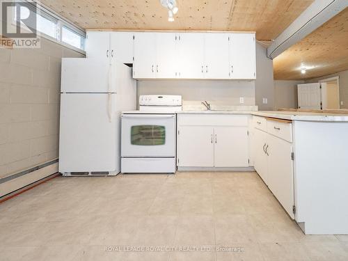 5 William Street, Bracebridge, ON - Indoor Photo Showing Kitchen