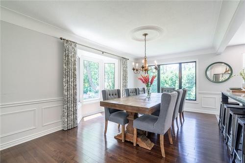 360 North Shore Boulevard E, Burlington, ON - Indoor Photo Showing Dining Room