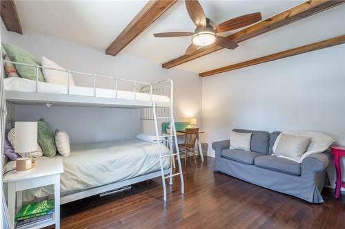 360 North Shore Boulevard E, Burlington, ON - Indoor Photo Showing Bedroom