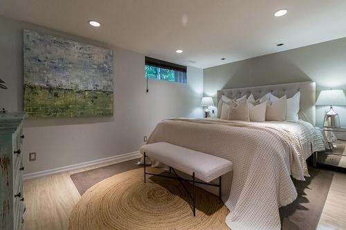 1245 Baldwin Drive, Oakville, ON - Indoor Photo Showing Bedroom