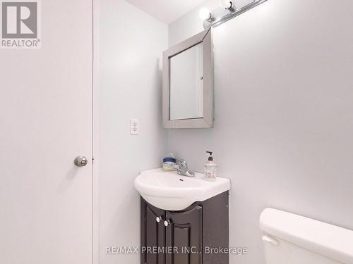 903 - 5 San Romano Way, Toronto, ON - Indoor Photo Showing Bathroom