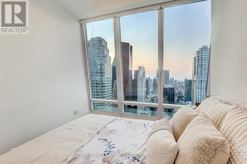 4804 - 8 The Esplanade, Toronto (Waterfront Communities), ON - Indoor Photo Showing Bedroom