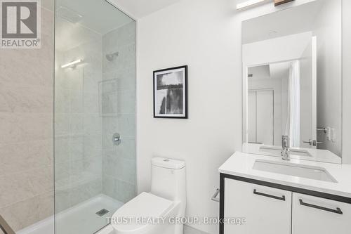 911 - 1808 St. Clair Avenue W, Toronto (Junction Area), ON - Indoor Photo Showing Bathroom