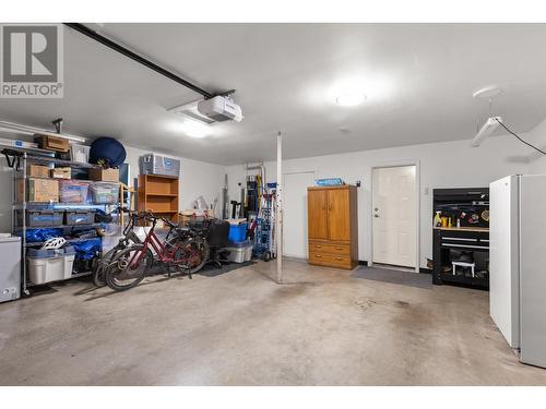 1586 Carshyl Court, Kelowna, BC - Indoor Photo Showing Garage