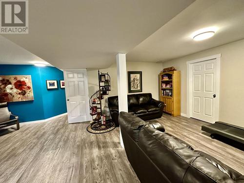 6374 Dawson Road, Prince George, BC - Indoor