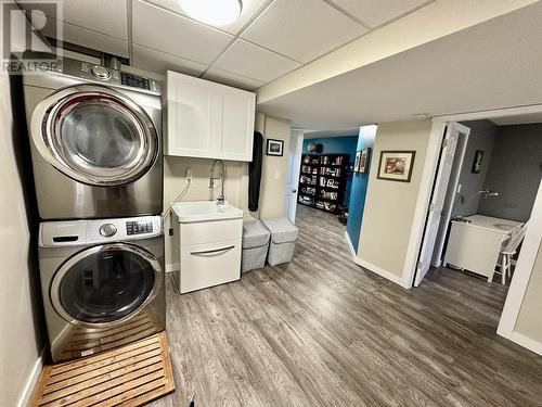 6374 Dawson Road, Prince George, BC - Indoor Photo Showing Laundry Room