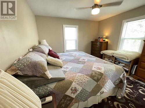 400 Marcella St, Temiskaming Shores, ON - Indoor Photo Showing Bedroom