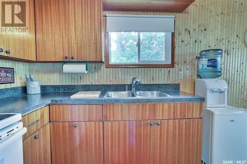 52 Lakeshore Drive, Kannata Valley, SK - Indoor Photo Showing Kitchen With Double Sink