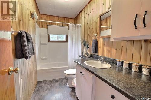 52 Lakeshore Drive, Kannata Valley, SK - Indoor Photo Showing Bathroom