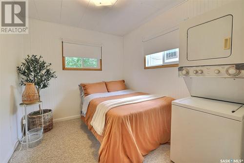 52 Lakeshore Drive, Kannata Valley, SK - Indoor Photo Showing Laundry Room