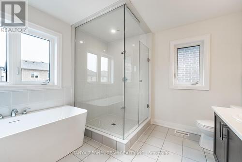 22 Hoad Street, Clarington (Newcastle), ON - Indoor Photo Showing Bathroom