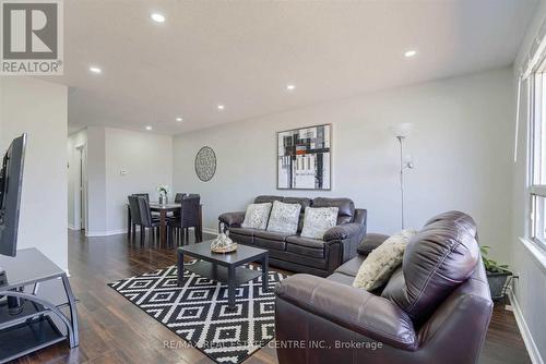 Upper - 11 Garfield Crescent, Brampton, ON - Indoor Photo Showing Living Room