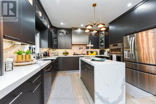 8922 Wellington 124 Road, Erin, ON - Indoor Photo Showing Kitchen With Double Sink With Upgraded Kitchen