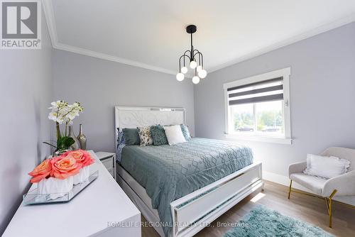 8922 Wellington 124 Road, Erin, ON - Indoor Photo Showing Bedroom