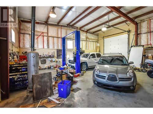 18255 3 Highway, Osoyoos, BC - Indoor Photo Showing Garage