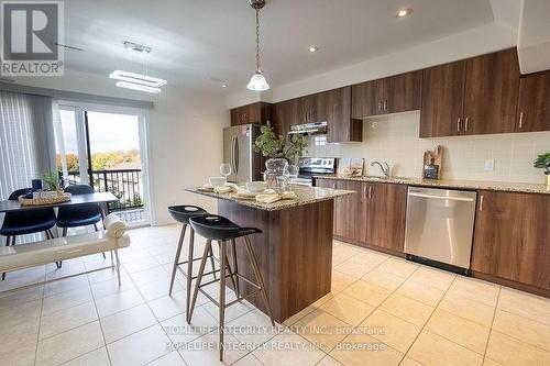 10 - 1 Leggott Avenue, Barrie (Painswick North), ON - Indoor Photo Showing Kitchen