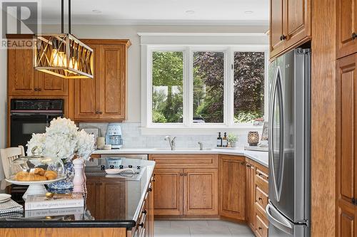 35 Cherry Lane, Conception Bay South, NL - Indoor Photo Showing Kitchen