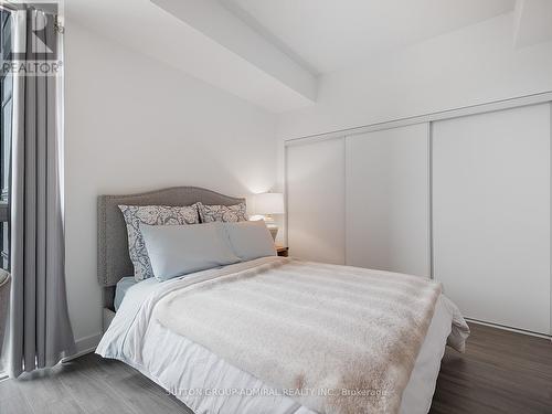 232 - 681 Yonge Street, Barrie (Painswick South), ON - Indoor Photo Showing Bedroom