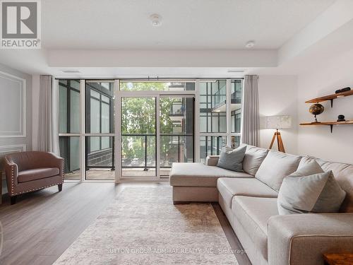 232 - 681 Yonge Street, Barrie (Painswick South), ON - Indoor Photo Showing Living Room