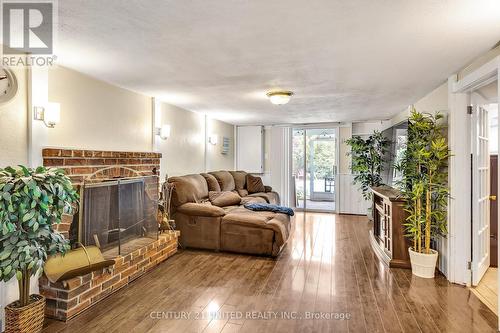 813 Norwood Terrace, Peterborough (Monaghan), ON - Indoor Photo Showing Living Room With Fireplace