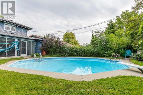 813 Norwood Terrace, Peterborough (Monaghan), ON - Outdoor With In Ground Pool With Backyard