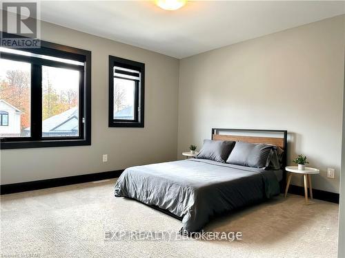 86 Optimist Drive, Southwold (Talbotville), ON - Indoor Photo Showing Bedroom