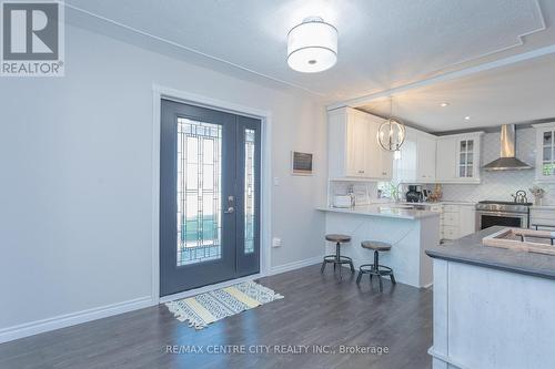 45024 Talbot Line, Central Elgin, ON - Indoor Photo Showing Kitchen