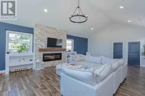 45024 Talbot Line, Central Elgin, ON - Indoor Photo Showing Living Room With Fireplace