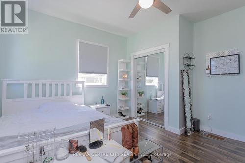 45024 Talbot Line, Central Elgin, ON - Indoor Photo Showing Bedroom