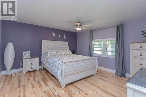 45024 Talbot Line, Central Elgin, ON - Indoor Photo Showing Bedroom