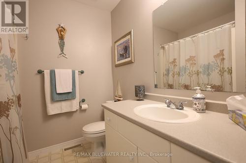 21 - 55 Lake Road W, Lambton Shores (Grand Bend), ON - Indoor Photo Showing Bathroom