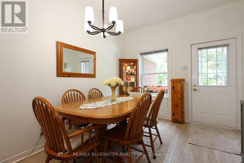 21 - 55 Lake Road W, Lambton Shores (Grand Bend), ON - Indoor Photo Showing Dining Room