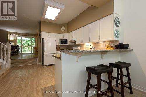 21 - 55 Lake Road W, Lambton Shores (Grand Bend), ON - Indoor Photo Showing Kitchen