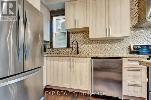 80 Spadina Avenue, Hamilton (Gibson), ON - Indoor Photo Showing Kitchen With Stainless Steel Kitchen With Upgraded Kitchen