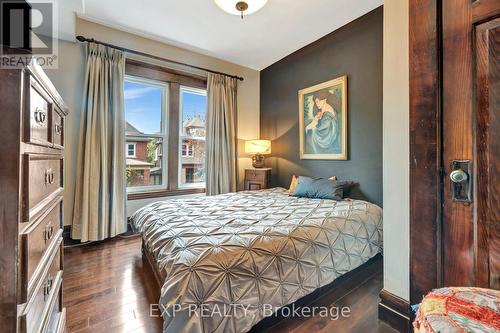 80 Spadina Avenue, Hamilton (Gibson), ON - Indoor Photo Showing Bedroom