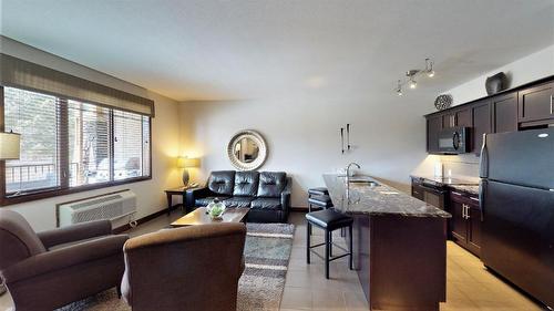 715 D - 700 Bighorn Boulevard, Radium Hot Springs, BC - Indoor