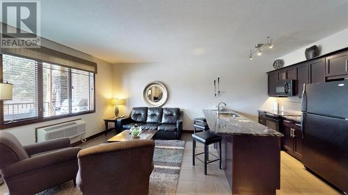 700 Bighorn  Boulevard Unit# 715 D, Radium Hot Springs, BC - Indoor