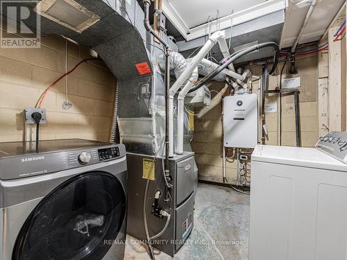 34 Alpaca Drive, Toronto (Woburn), ON - Indoor Photo Showing Laundry Room