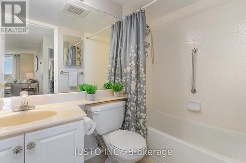 Sph05 - 5001 Finch Avenue E, Toronto (Agincourt North), ON - Indoor Photo Showing Bathroom