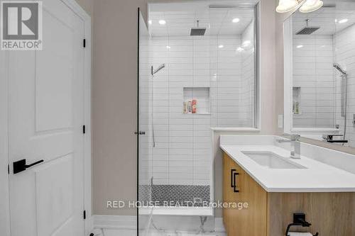 942 Isaac Phillips Way, Newmarket (Summerhill Estates), ON - Indoor Photo Showing Bathroom