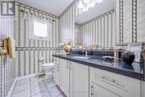 1348 Pilgrims Way, Oakville (Glen Abbey), ON - Indoor Photo Showing Bathroom