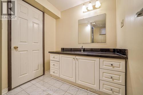 1348 Pilgrims Way, Oakville (Glen Abbey), ON - Indoor Photo Showing Bathroom