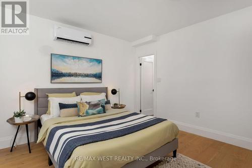 58 Springhurst Avenue, Toronto (South Parkdale), ON - Indoor Photo Showing Bedroom