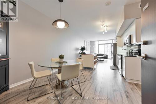 2113 - 103 The Queensway Avenue, Toronto (High Park-Swansea), ON - Indoor Photo Showing Dining Room