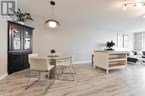 2113 - 103 The Queensway Avenue, Toronto (High Park-Swansea), ON - Indoor Photo Showing Dining Room