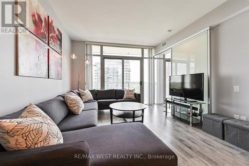 2113 - 103 The Queensway Avenue, Toronto (High Park-Swansea), ON - Indoor Photo Showing Living Room