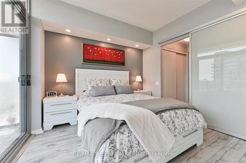 2113 - 103 The Queensway Avenue, Toronto (High Park-Swansea), ON - Indoor Photo Showing Bedroom